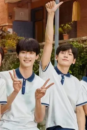 Dưới Tán Cây Có Ngôi Nhà Mái Đỏ